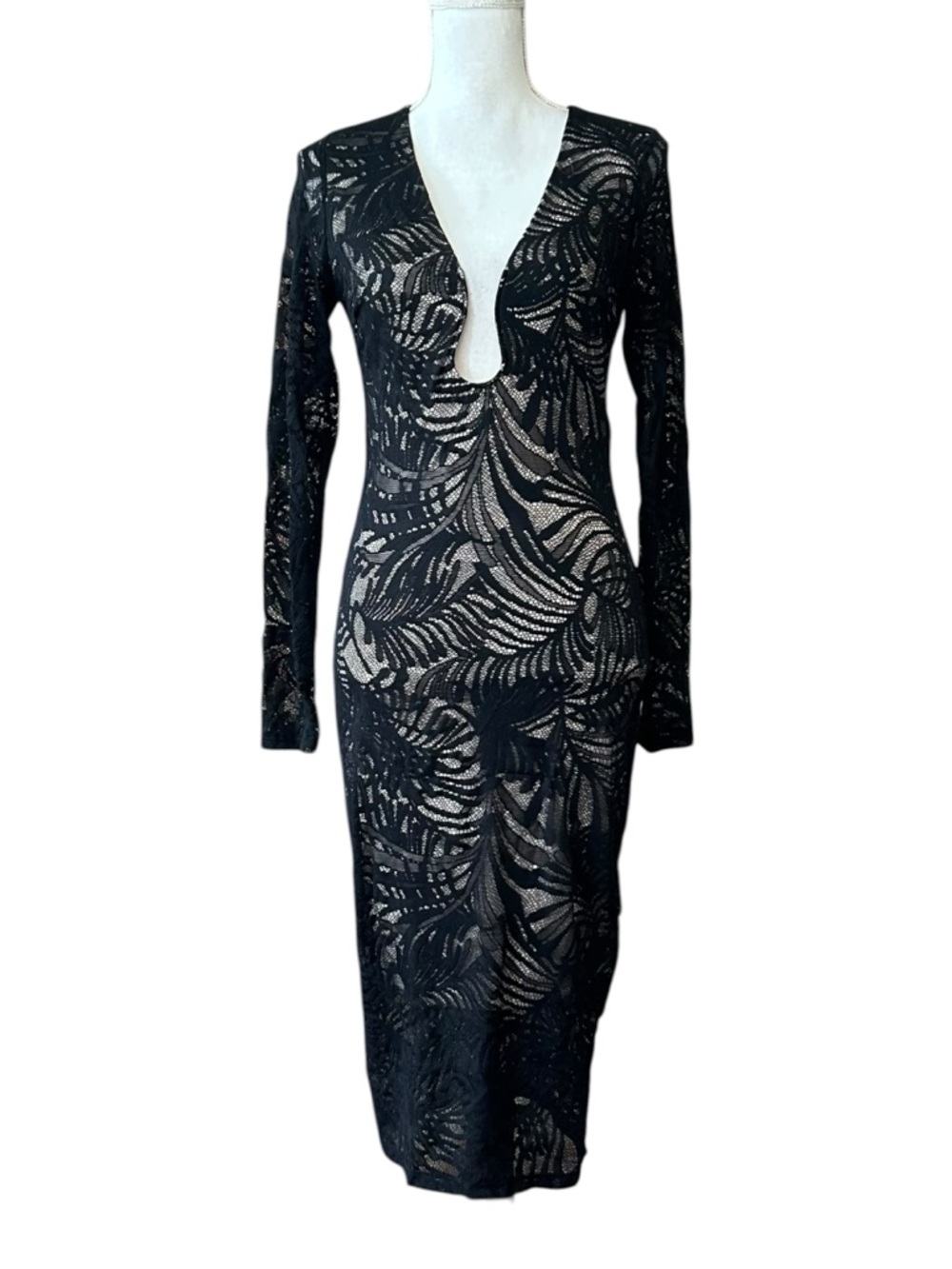 bebe Black Stretch Lace Long Sleeve Plunge Bodycon  Midi Dress SZ Medium